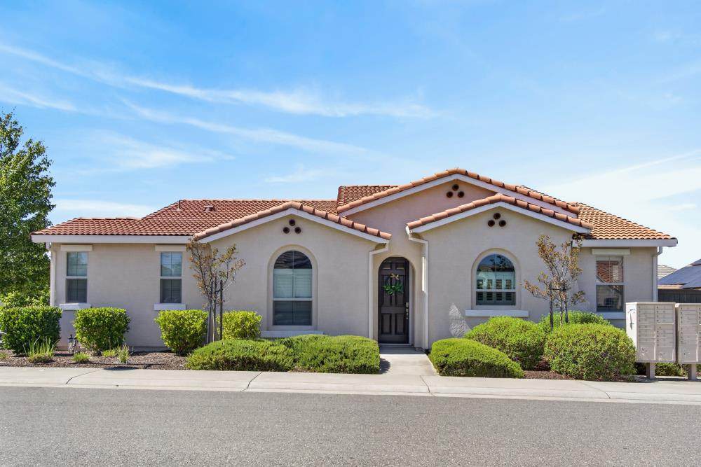 3139 Golden Trail Street - Photo 1