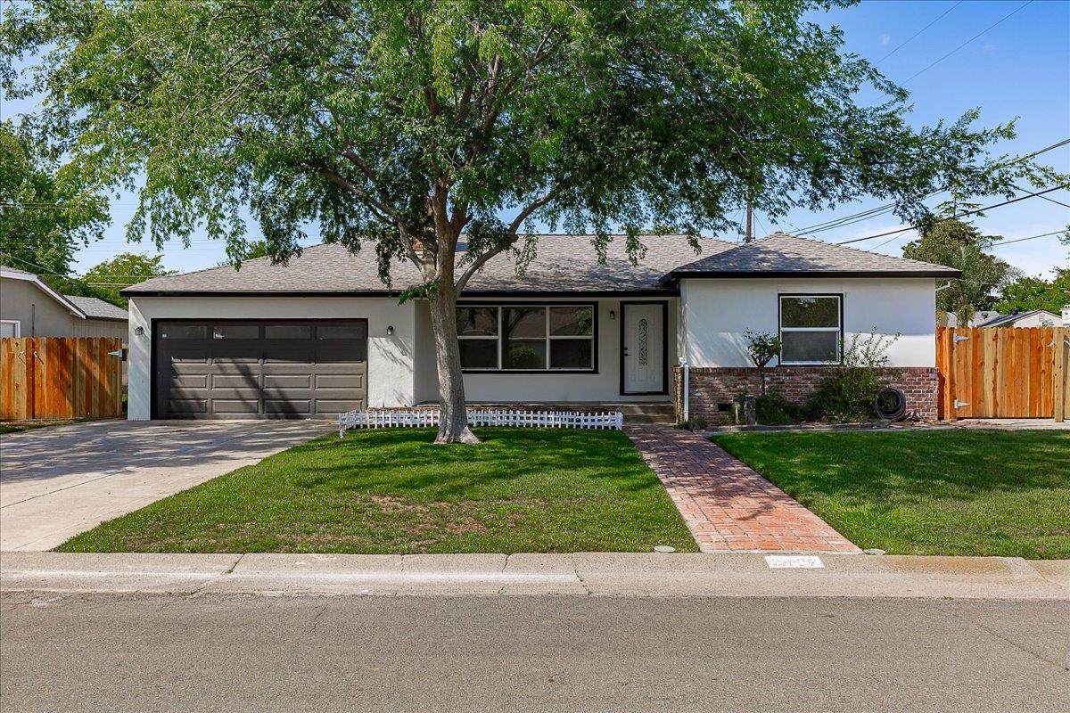 3127 Valencia Way - Photo 1
