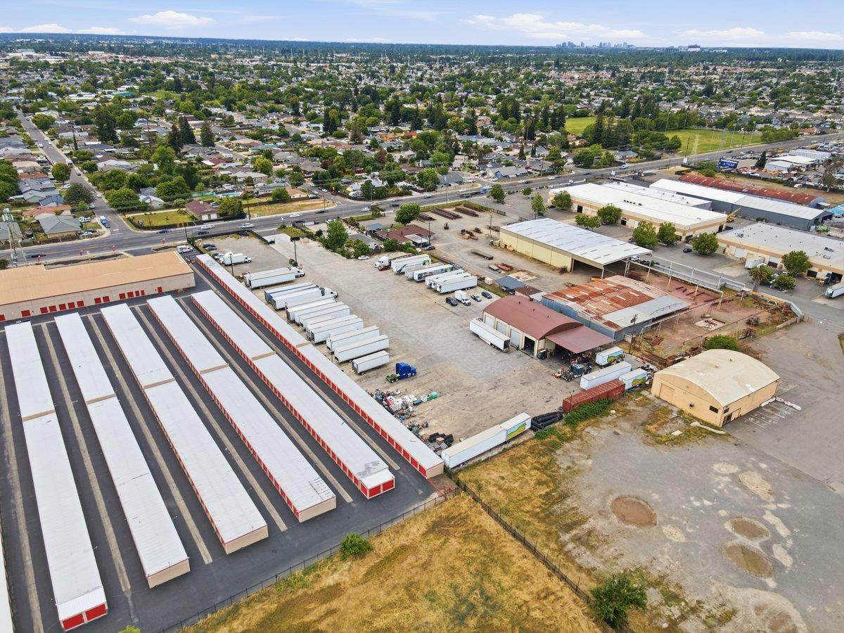 https://bt-photos.global.ssl.fastly.net/sacramento/orig_boomver_1_561087009-2.jpg