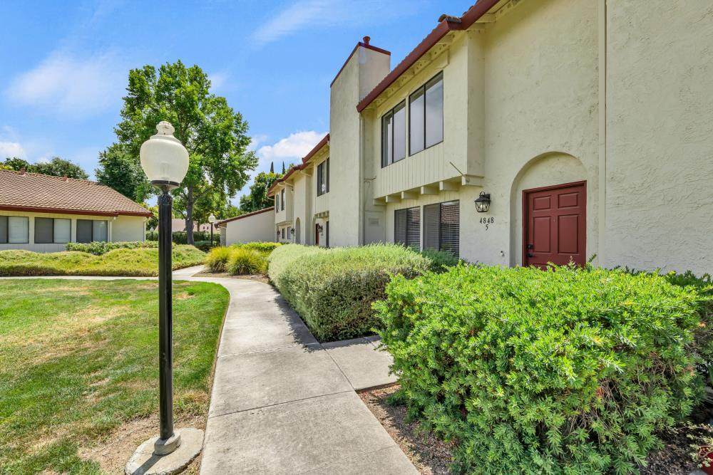 https://bt-photos.global.ssl.fastly.net/sacramento/orig_boomver_1_561088966-2.jpg