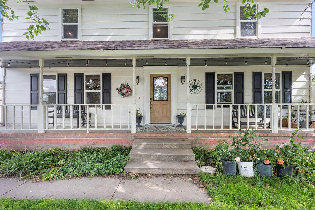 13513 Vineyard Road - Photo 1