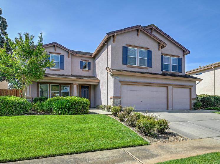 4501 Mcroberts Drive - Photo 1