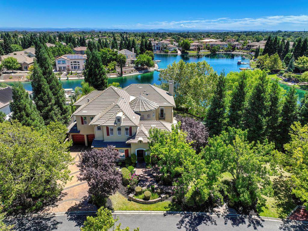 4941 Waterstone Drive - Photo 1