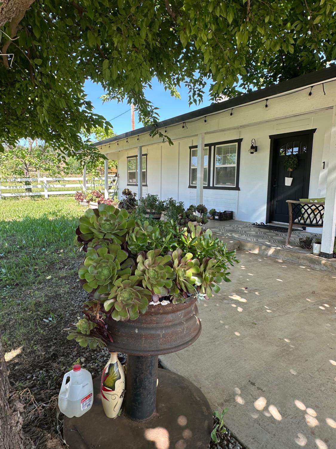 https://bt-photos.global.ssl.fastly.net/sacramento/orig_boomver_1_561094868-2.jpg