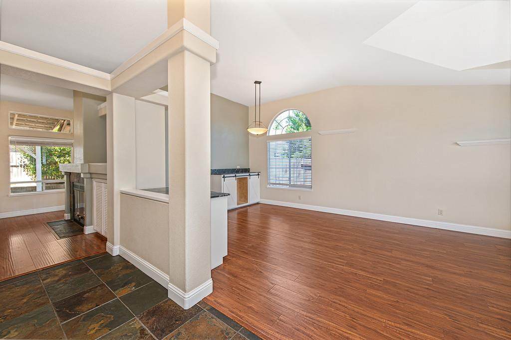 https://bt-photos.global.ssl.fastly.net/sacramento/orig_boomver_1_561097205-2.jpg