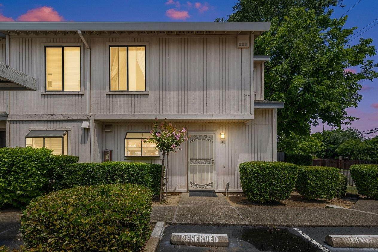 1125 Bell Street - Photo 1