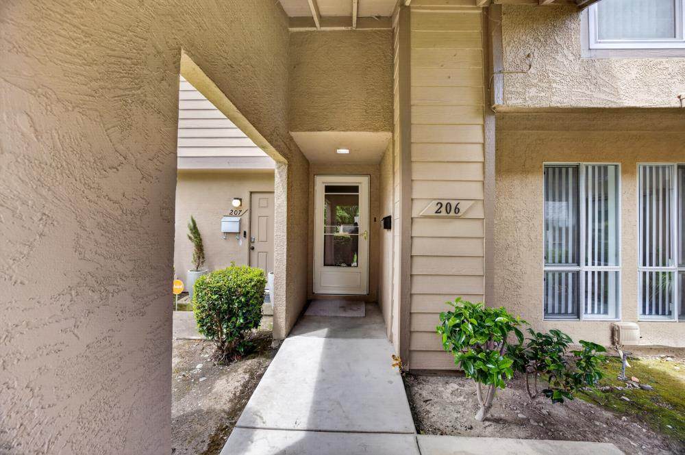 https://bt-photos.global.ssl.fastly.net/sacramento/orig_boomver_1_561103198-2.jpg