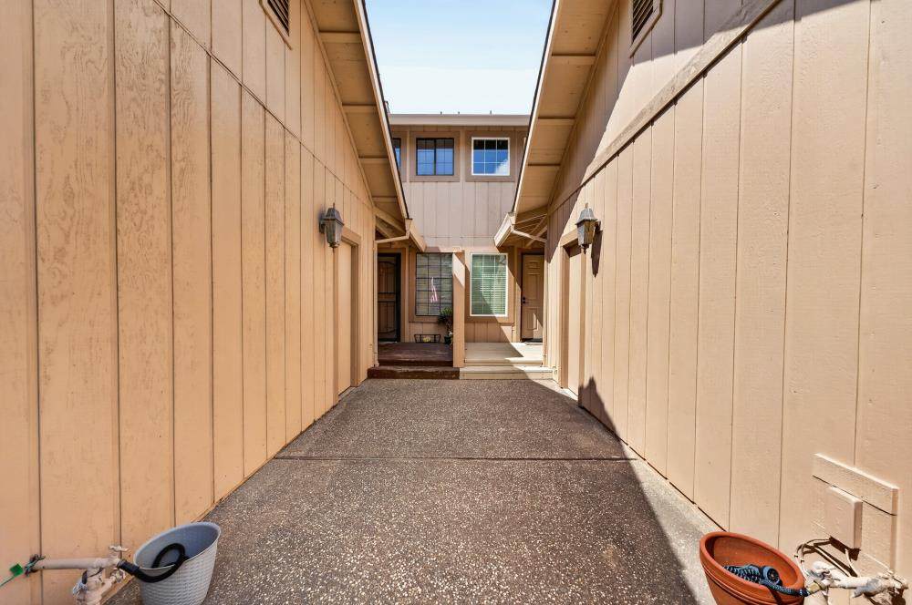 https://bt-photos.global.ssl.fastly.net/sacramento/orig_boomver_1_561103409-2.jpg