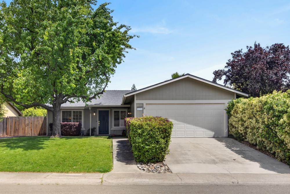 5733 Mesa Verde Circle - Photo 1
