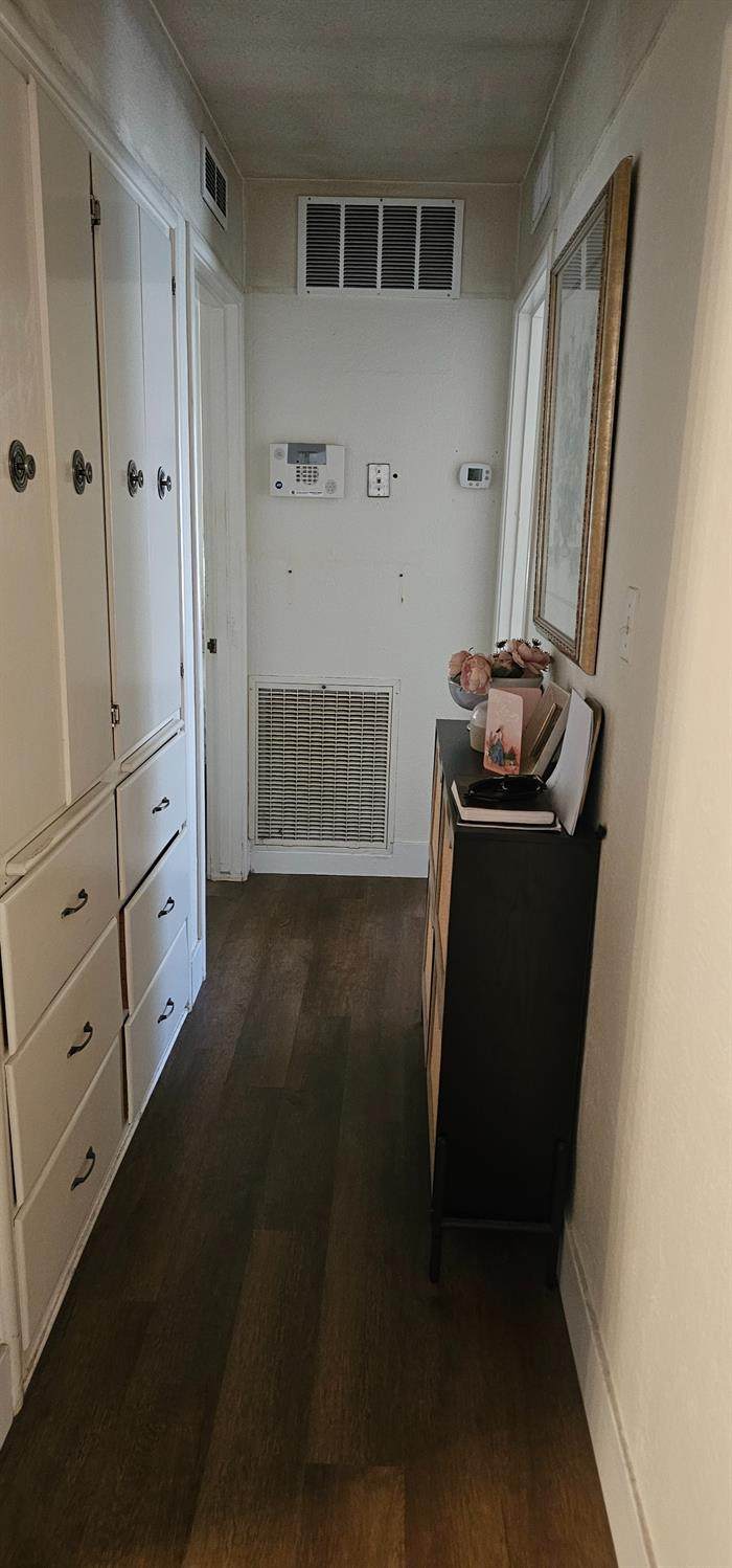 https://bt-photos.global.ssl.fastly.net/sacramento/orig_boomver_1_561169424-2.jpg