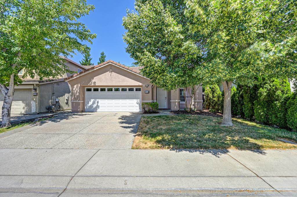 7617 Laguna Beach Way - Photo 1