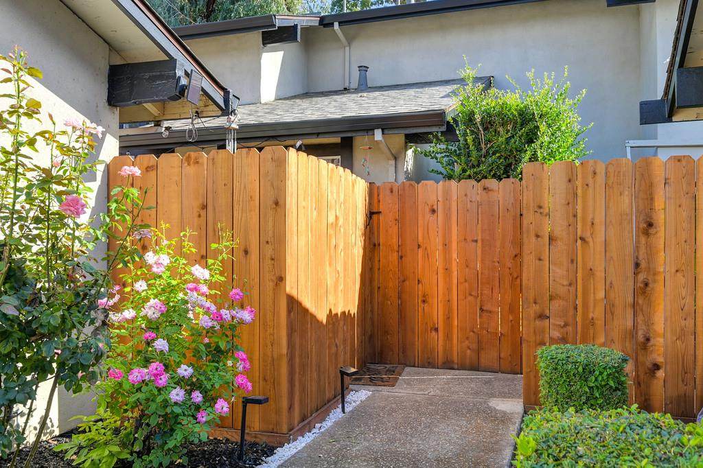 https://bt-photos.global.ssl.fastly.net/sacramento/orig_boomver_1_561177636-2.jpg