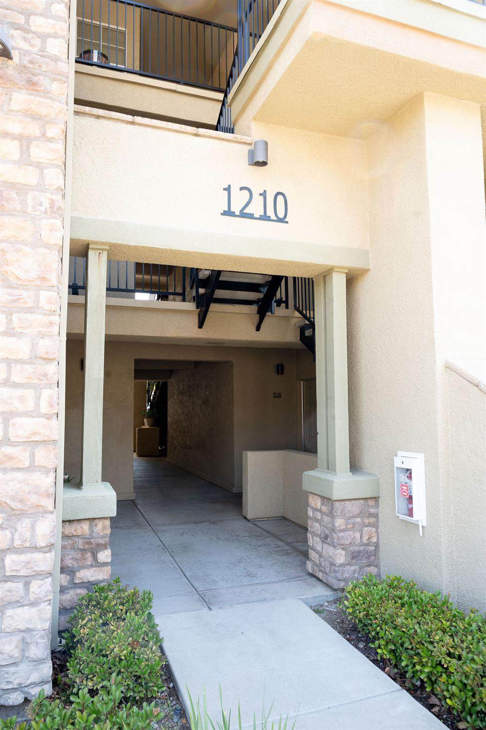 https://bt-photos.global.ssl.fastly.net/sacramento/orig_boomver_1_561180289-2.jpg