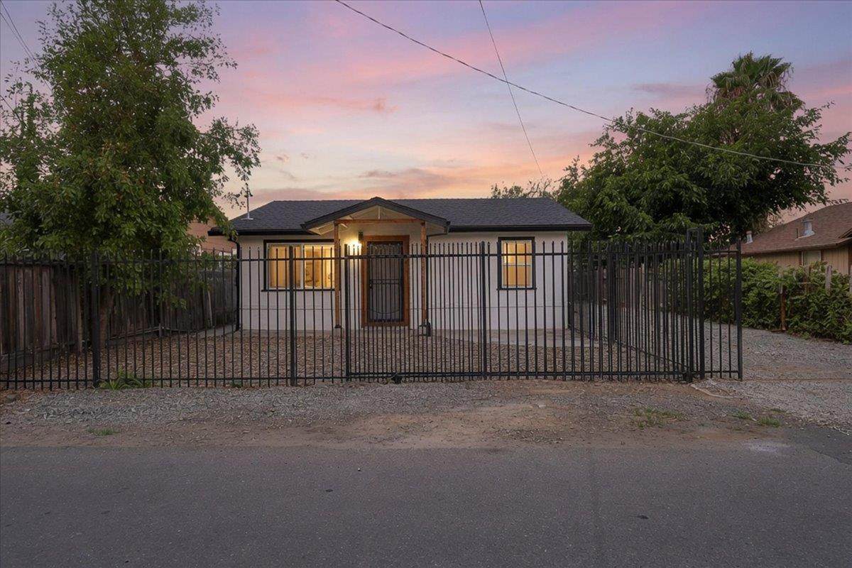 5018 Western Avenue - Photo 1