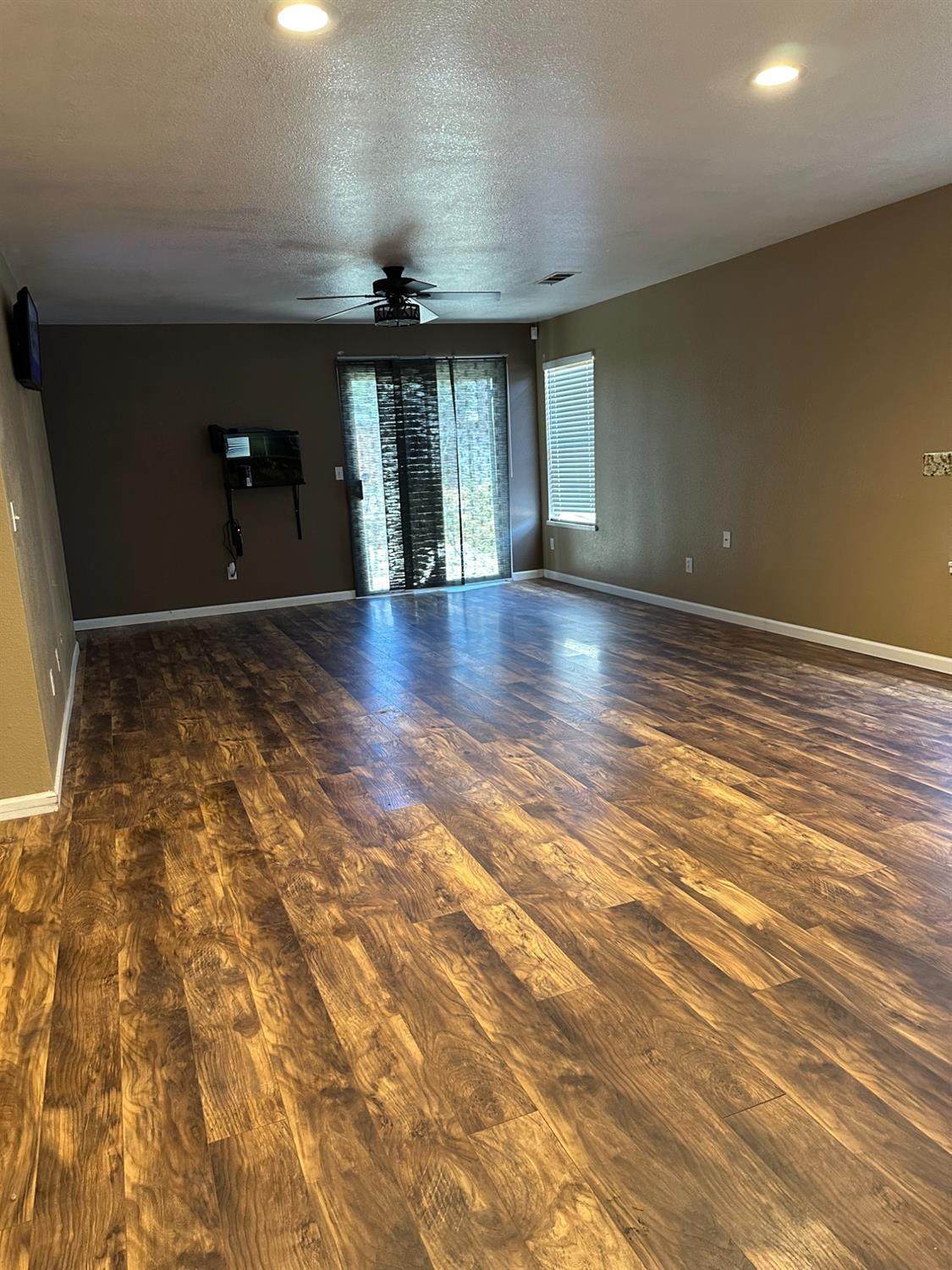 https://bt-photos.global.ssl.fastly.net/sacramento/orig_boomver_1_561184685-2.jpg