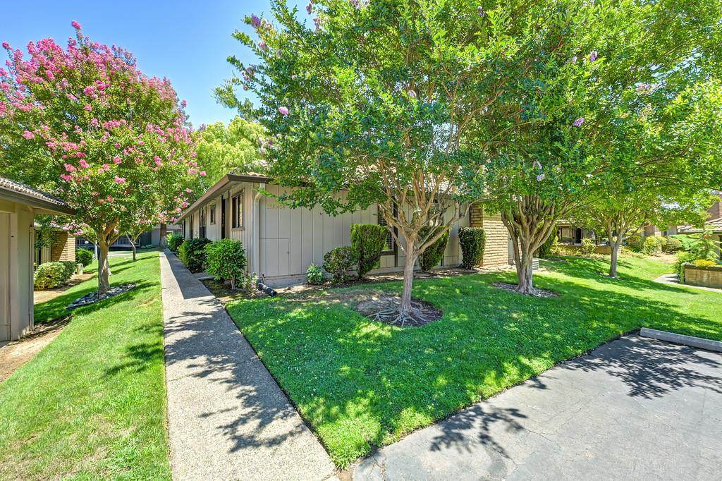 5510 Chianti Way - Photo 1