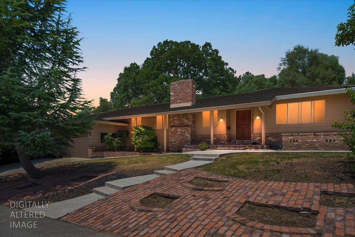 6929 Lisa Marie Way - Photo 1