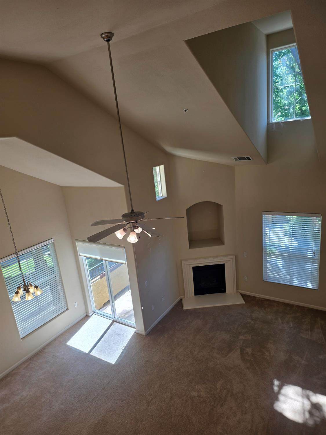 https://bt-photos.global.ssl.fastly.net/sacramento/1280_boomver_1_561186700-2.jpg