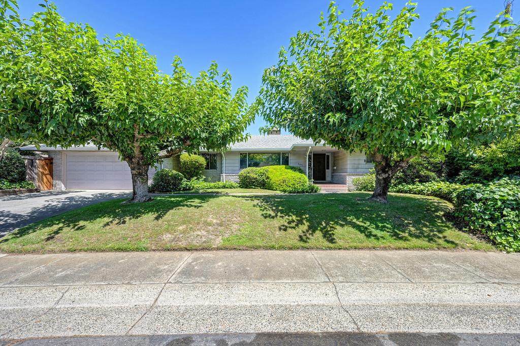 6111 Fordham Way - Photo 1