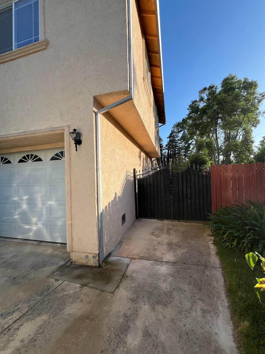 https://bt-photos.global.ssl.fastly.net/sacramento/orig_boomver_1_561186785-2.jpg