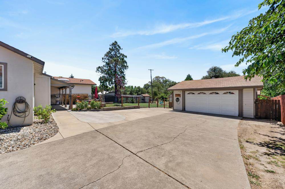 https://bt-photos.global.ssl.fastly.net/sacramento/orig_boomver_1_561187595-2.jpg