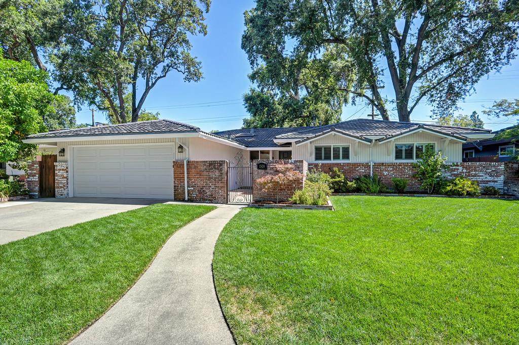 1508 Acorn Court - Photo 1
