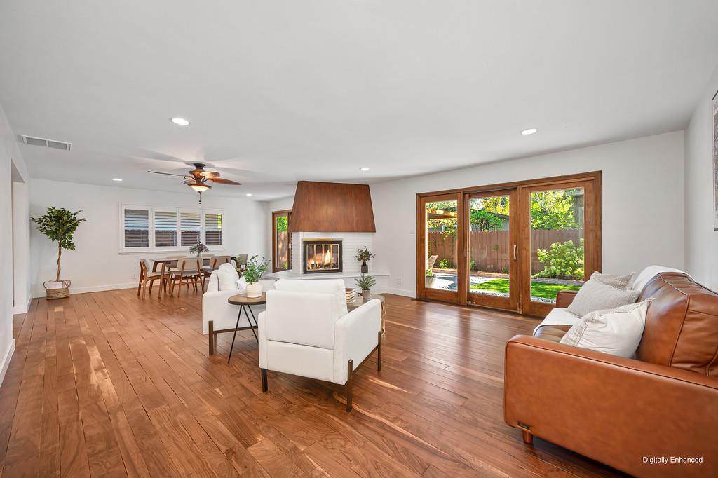 https://bt-photos.global.ssl.fastly.net/sacramento/orig_boomver_1_561187808-2.jpg