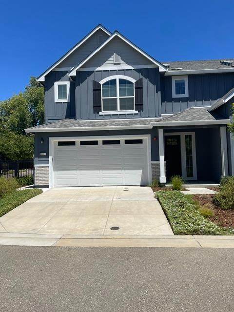 6911 Peak Way - Photo 1
