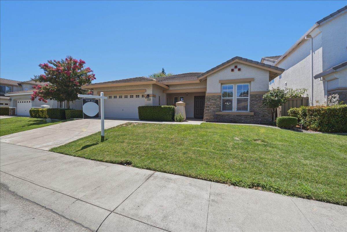 2016 San Esteban Circle - Photo 1
