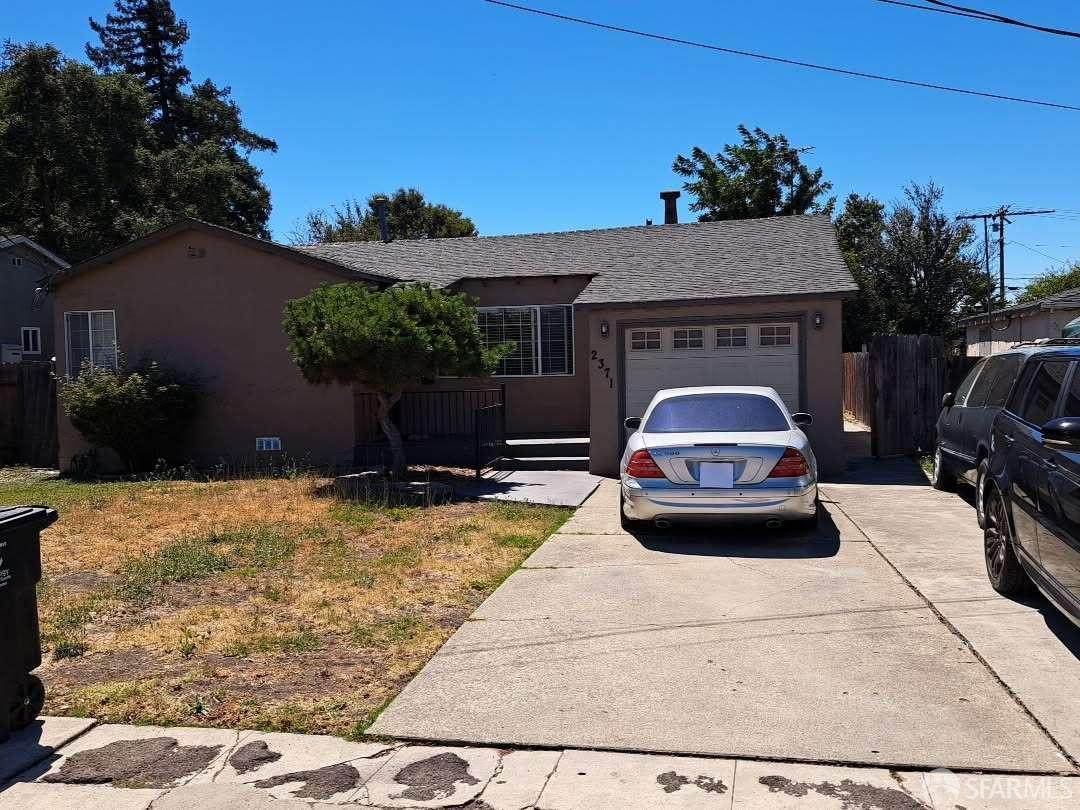 2371 Poplar Avenue - Photo 1