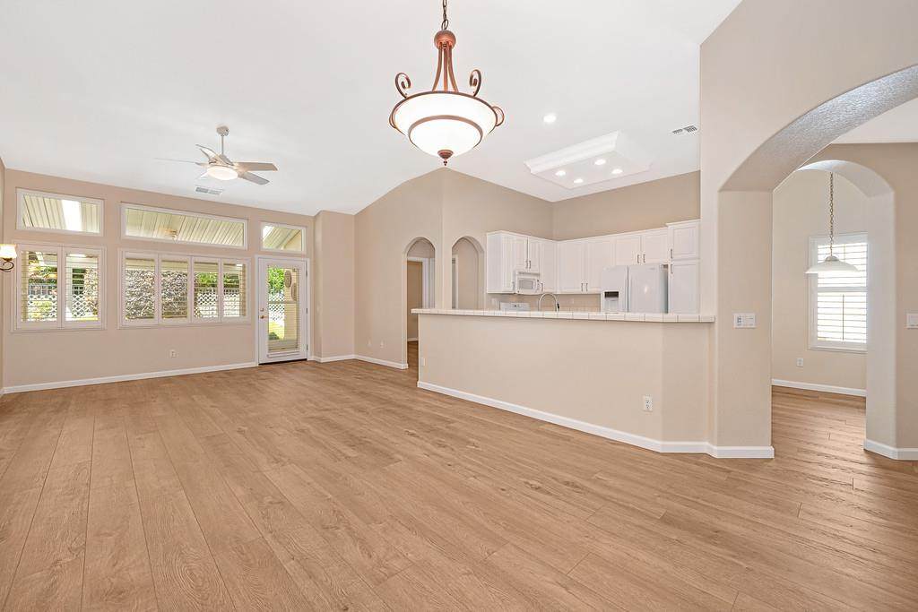 https://bt-photos.global.ssl.fastly.net/sacramento/orig_boomver_1_561188643-2.jpg