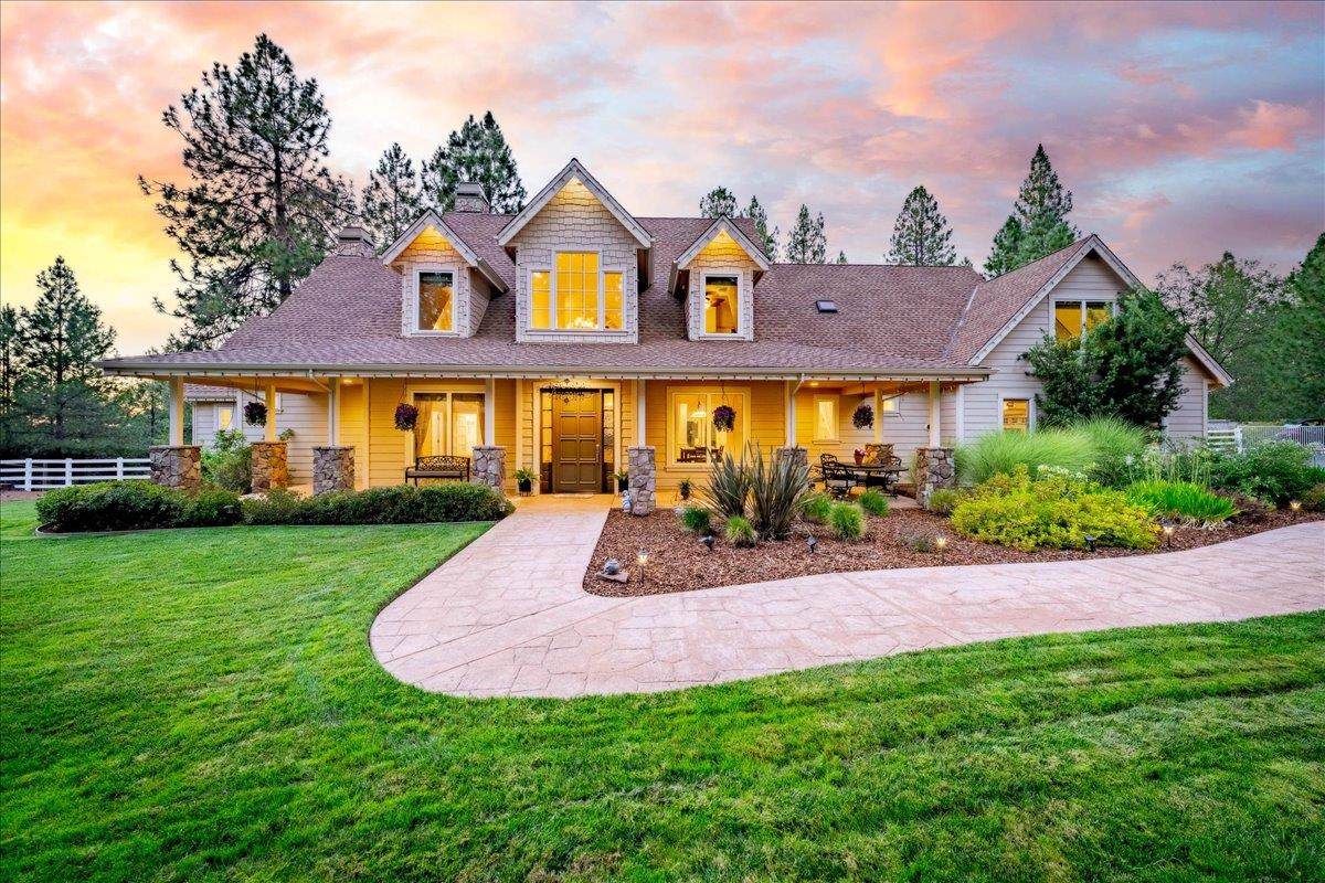1216 Tokayana Ranch Lane - Photo 1
