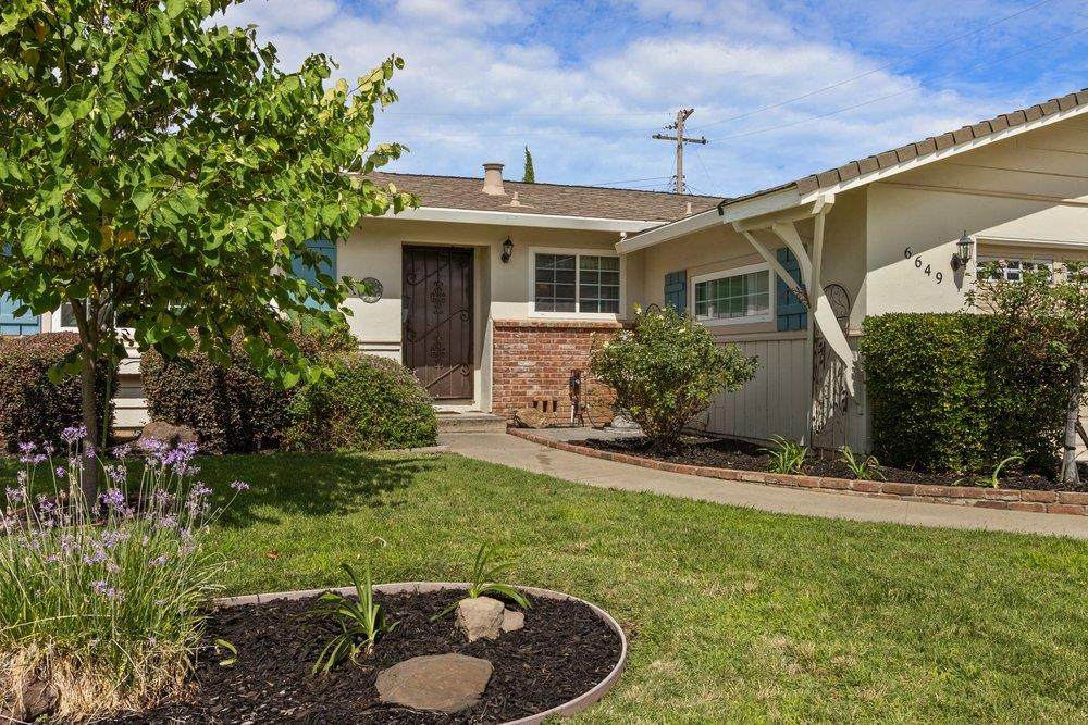 https://bt-photos.global.ssl.fastly.net/sacramento/orig_boomver_1_561197281-2.jpg