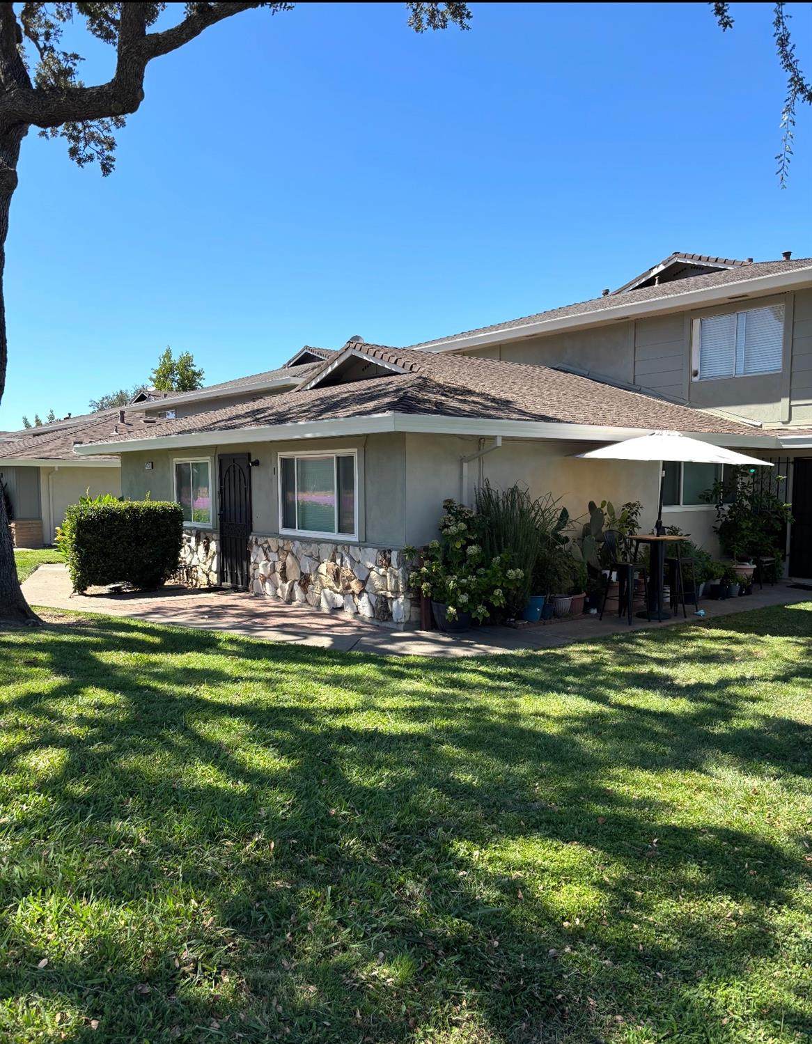 https://bt-photos.global.ssl.fastly.net/sacramento/orig_boomver_1_561199110-2.jpg
