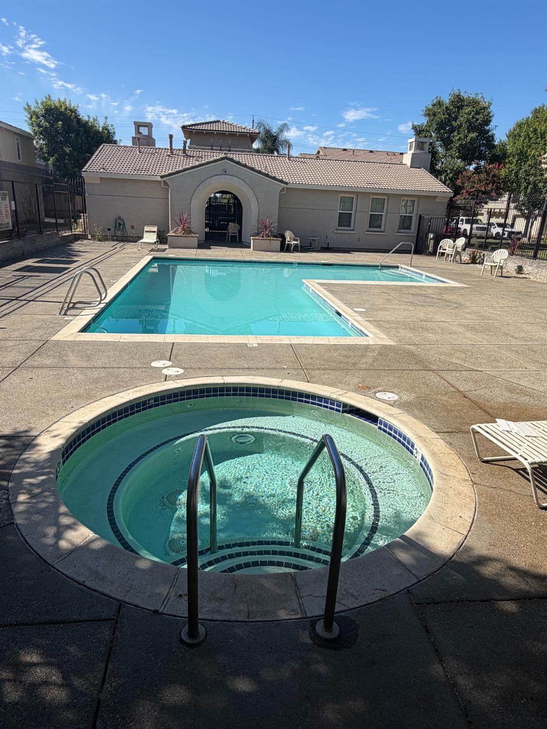 https://bt-photos.global.ssl.fastly.net/sacramento/1280_boomver_1_561199849-2.jpg