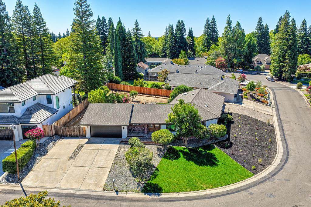 117 Oak Rock Circle - Photo 1