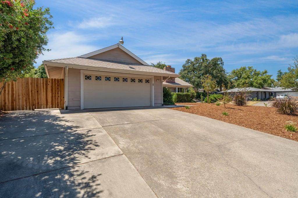 https://bt-photos.global.ssl.fastly.net/sacramento/orig_boomver_1_561201236-2.jpg