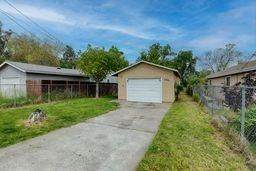 https://bt-photos.global.ssl.fastly.net/sacramento/orig_boomver_1_561201314-2.jpg