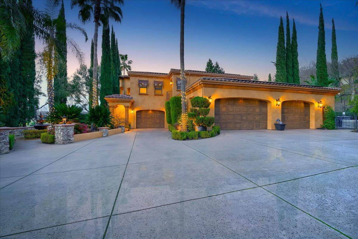 2010 Shady Trail Lane - Photo 1
