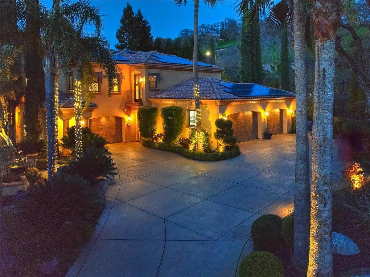 https://bt-photos.global.ssl.fastly.net/sacramento/orig_boomver_1_561201748-2.jpg
