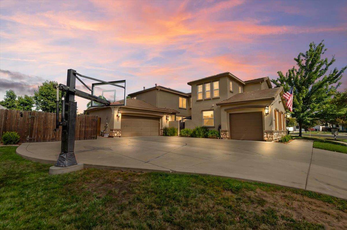 https://bt-photos.global.ssl.fastly.net/sacramento/orig_boomver_3_561201979-2.jpg