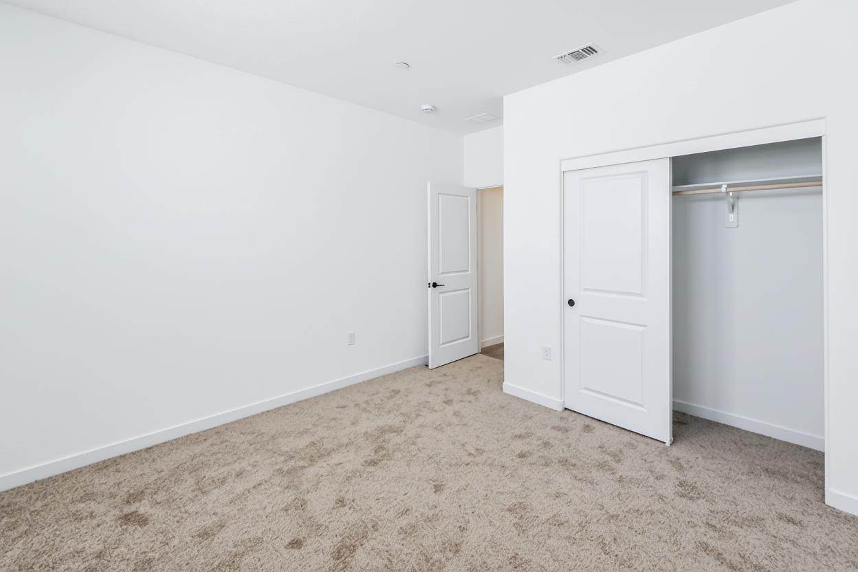 https://bt-photos.global.ssl.fastly.net/sacramento/orig_boomver_1_561202025-2.jpg