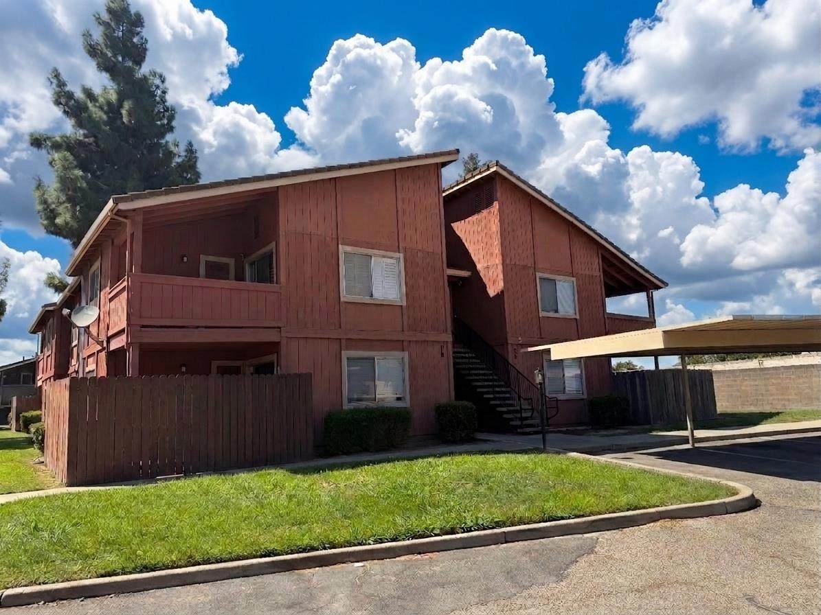 468 Cherry Lane - Photo 1
