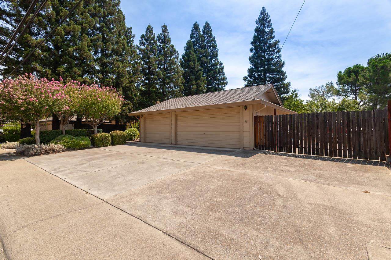 https://bt-photos.global.ssl.fastly.net/sacramento/orig_boomver_1_561203745-2.jpg
