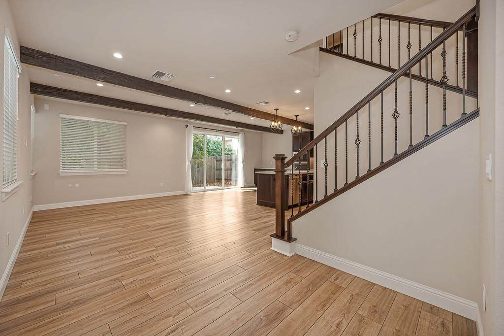 https://bt-photos.global.ssl.fastly.net/sacramento/orig_boomver_1_561215530-2.jpg