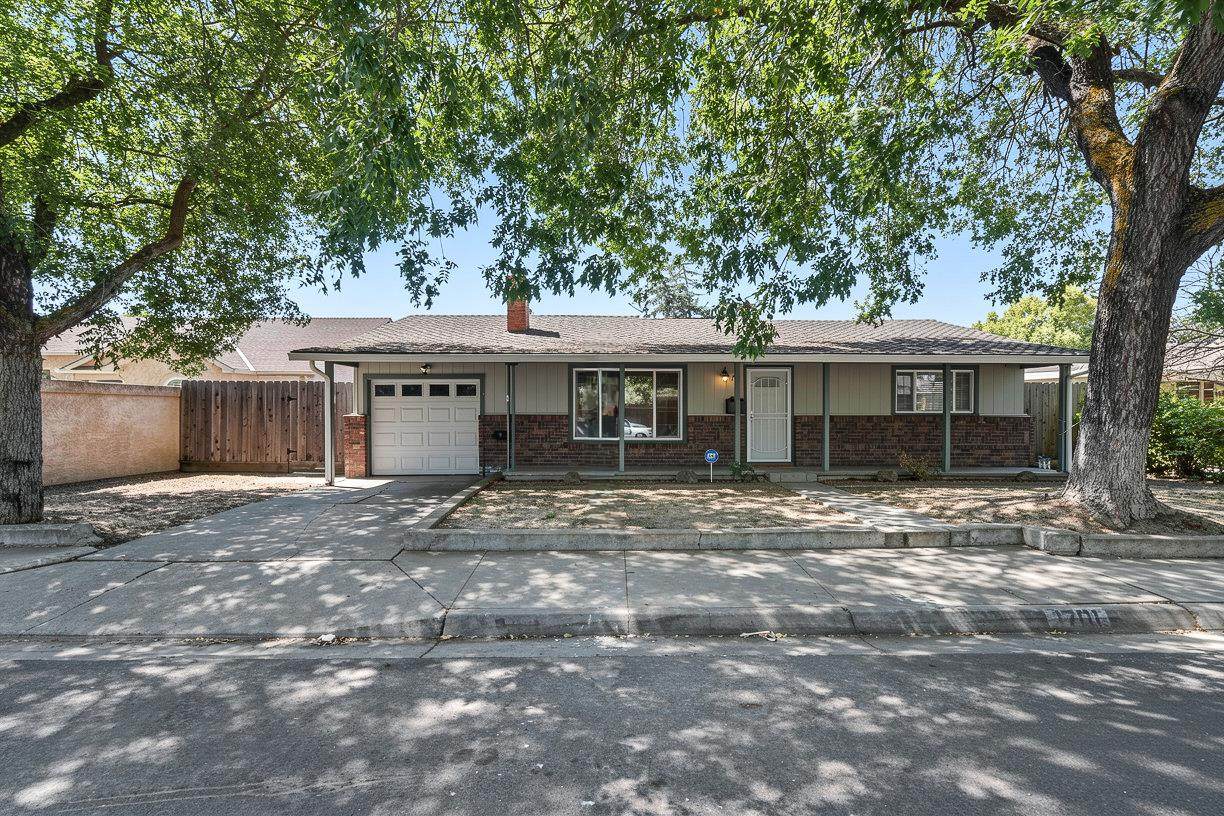 1701 College Avenue - Photo 1