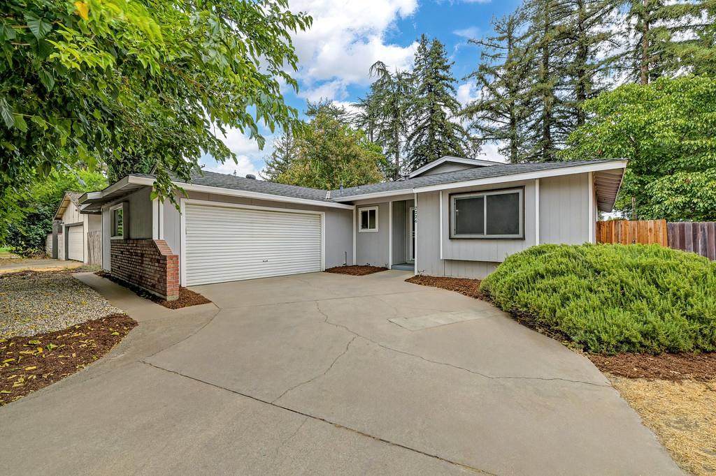 2226 W La Loma - Photo 1