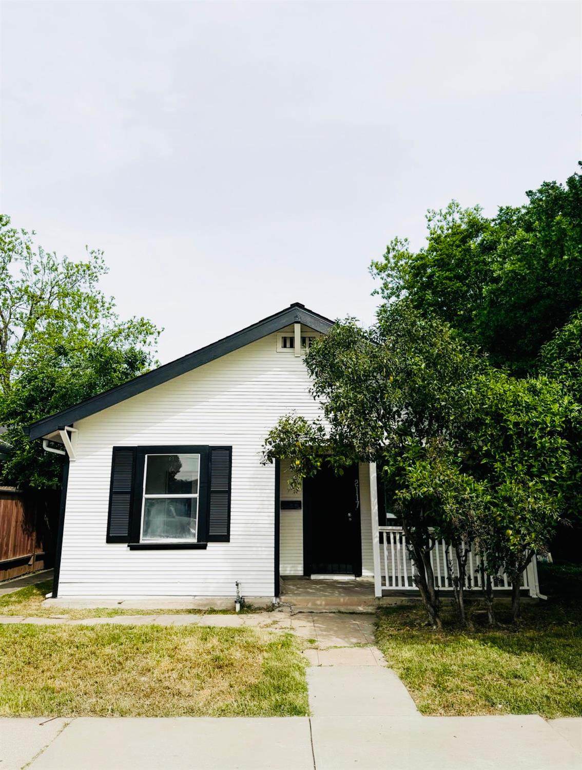 2117 Washington Street - Photo 1