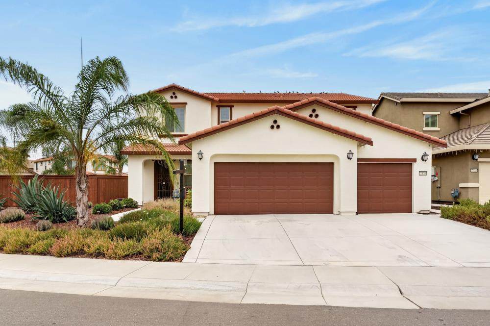 7470 Poinsettia Drive - Photo 1