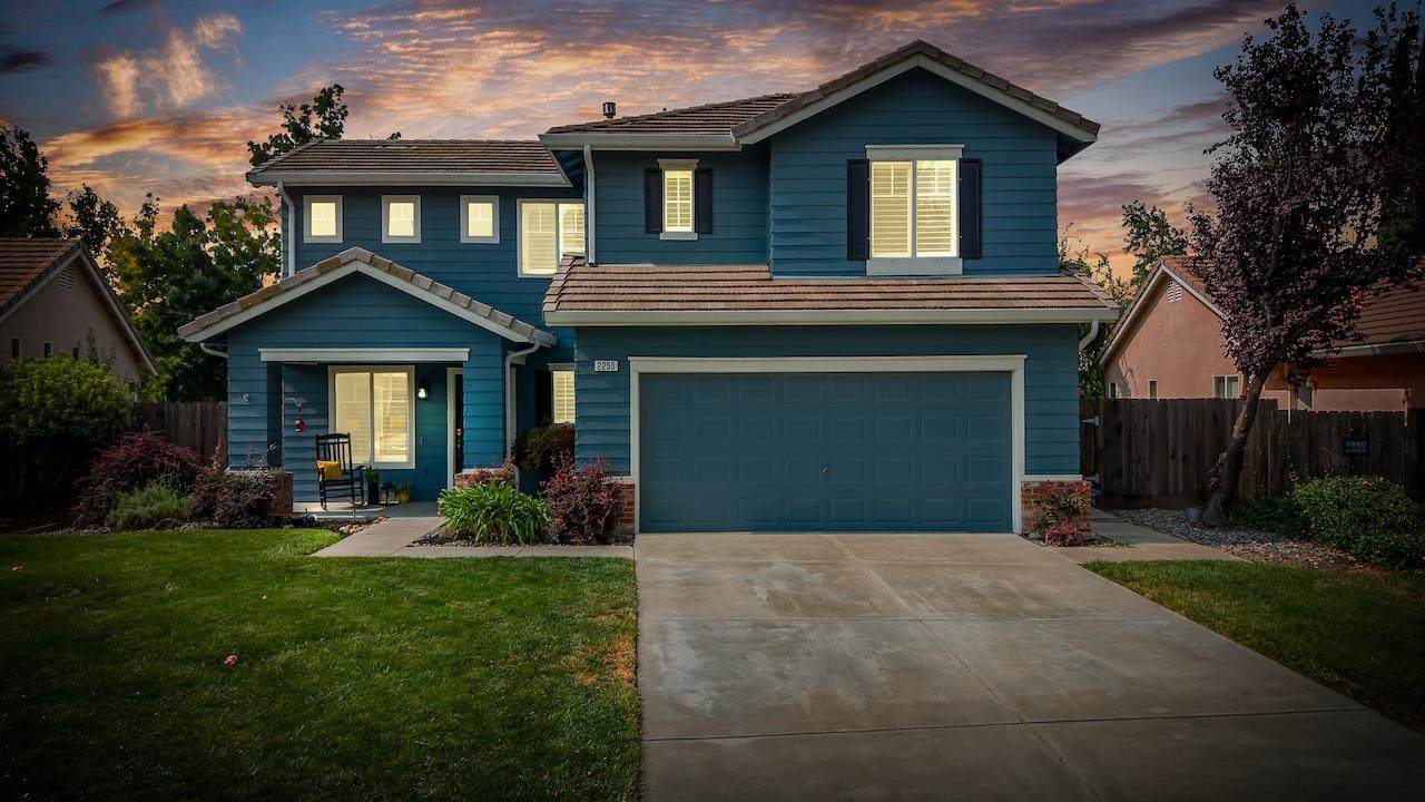 2250 Bridle Creek Circle - Photo 1